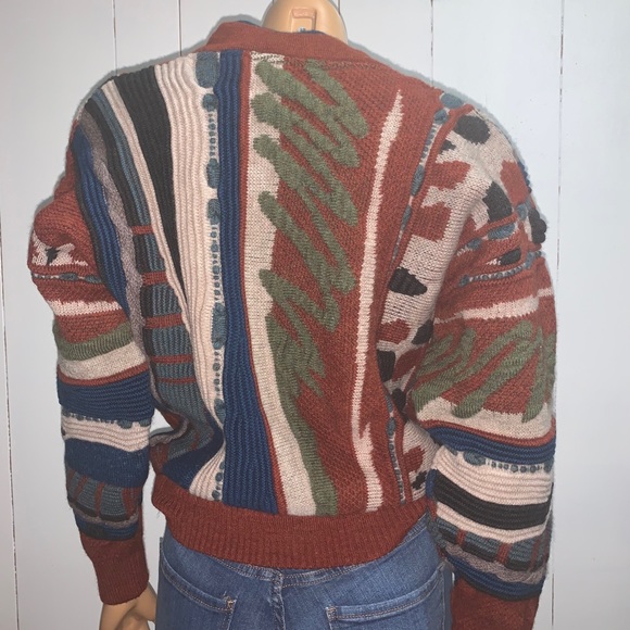 Faux coogi-styler V-neck sweater - Picture 2 of 2
